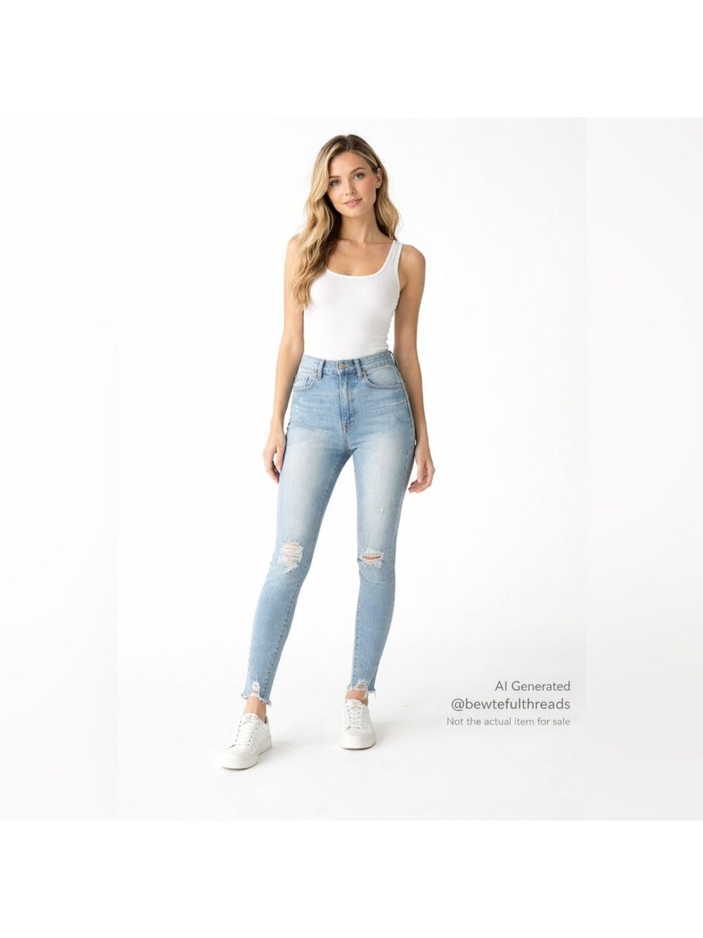 Kancan Size 0 High-Waisted Light Wash Distressed Skinny Jeans